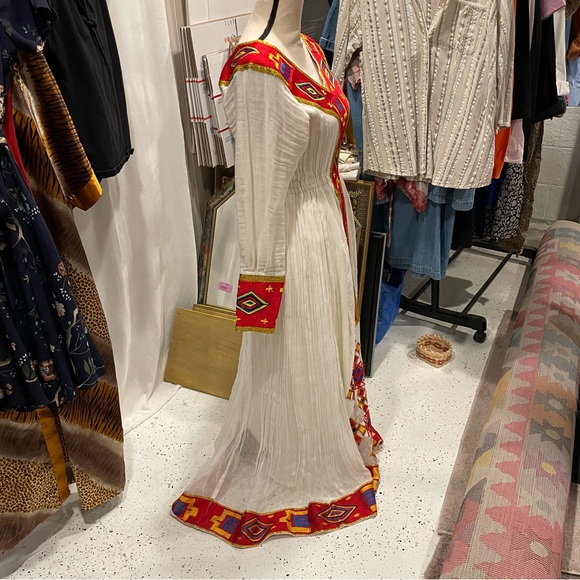 Beautiful hand made Ethopian Eritrean wedding dress hand made embroidery maxi - Picture 7 of 15